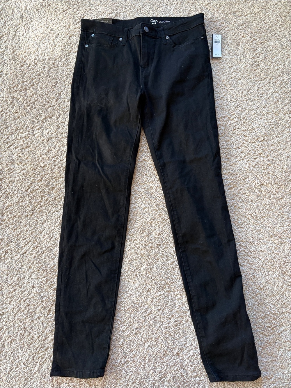 NWT- Women’s GAP Black Jeggings